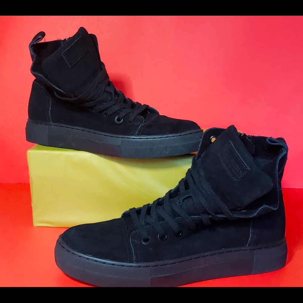 Steve Madden kicks